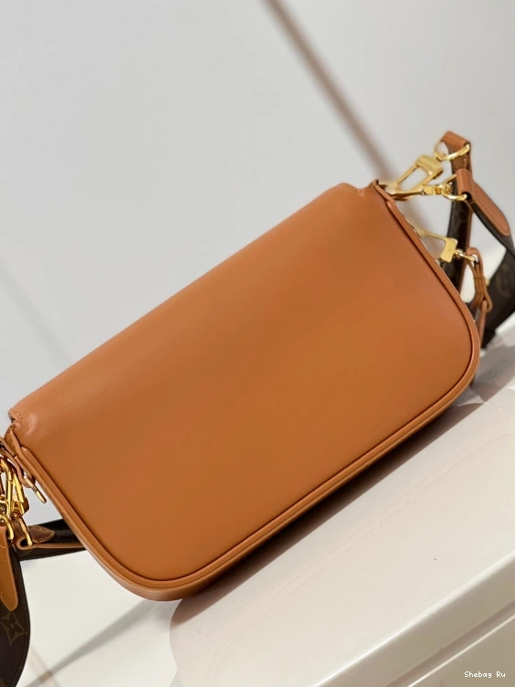 SWING Louis Vuitton 0818